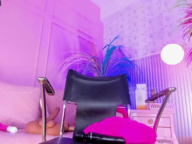 Live sex webcam photo for RyderParker #277630498