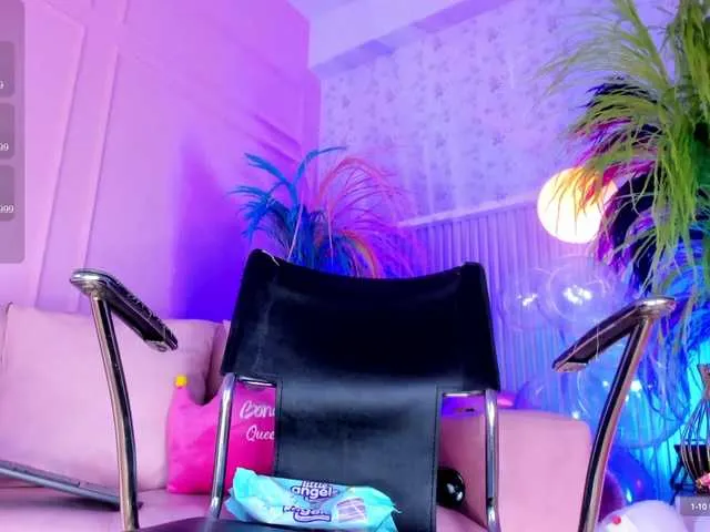 Live sex webcam photo for RyderParker #277914722