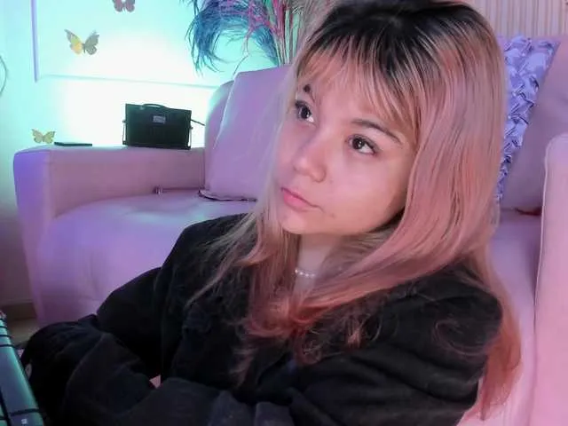 Live sex webcam photo for RyderParker #290446556