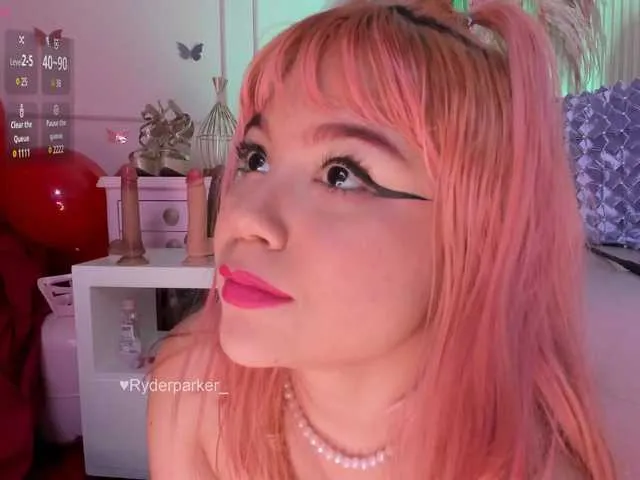 Live sex webcam photo for RyderParker #290551446