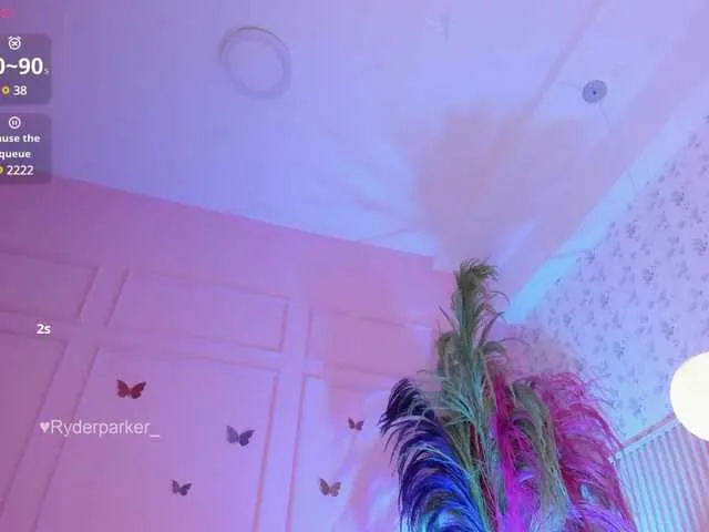 Live sex webcam photo for RyderParker #290594350