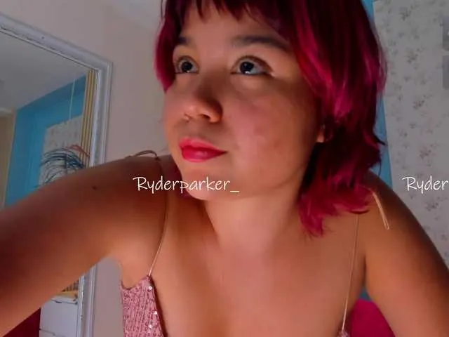 Live sex webcam photo for RyderParker #291584356