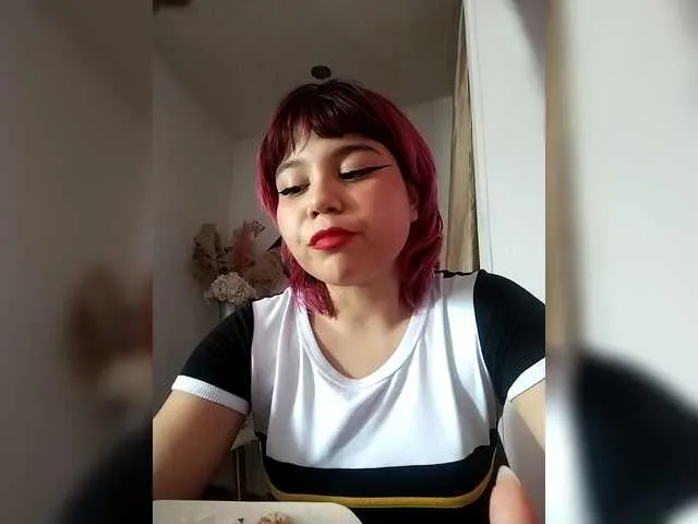 Live sex webcam photo for RyderParker #291677456