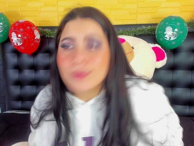 Live sex webcam photo for RyleenBeckman #271905876