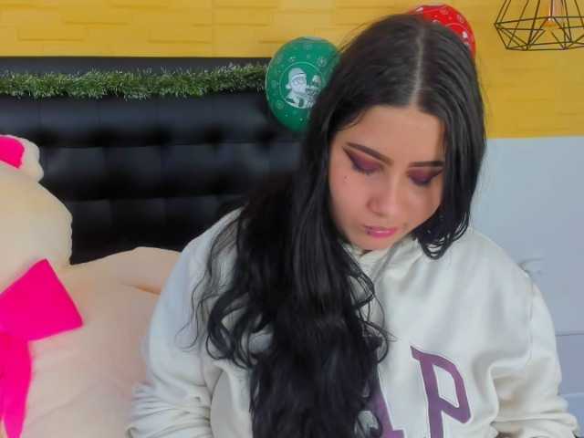 Live sex webcam photo for RyleenBeckman #271917795