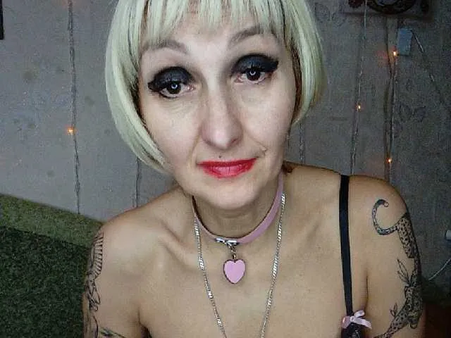 Live sex webcam photo for Ryzhulya1 #271807536