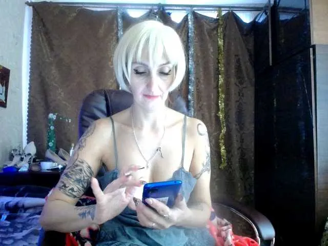 Live sex webcam photo for Ryzhulya1 #272129815