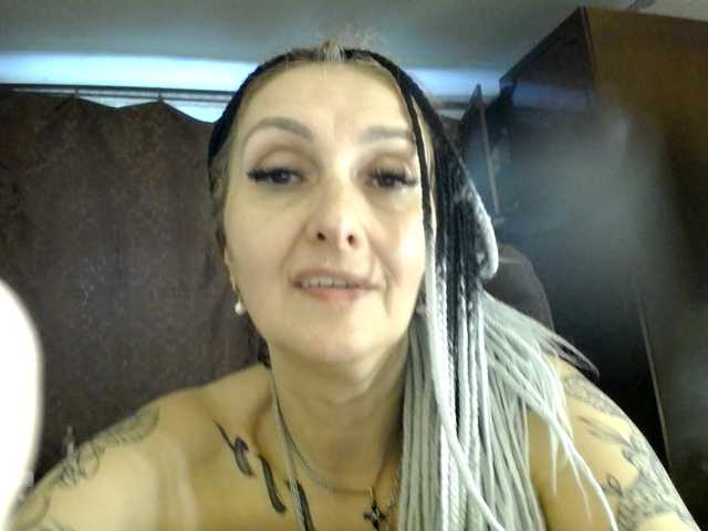 Live sex webcam photo for Ryzhulya1 #273843951