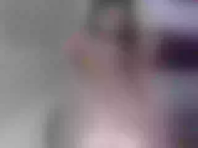 Live sex webcam photo for SAMANTHAA18 #275496948