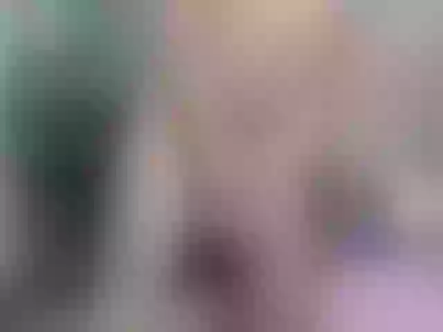 Live sex webcam photo for SAMANTHAA18 #275579779