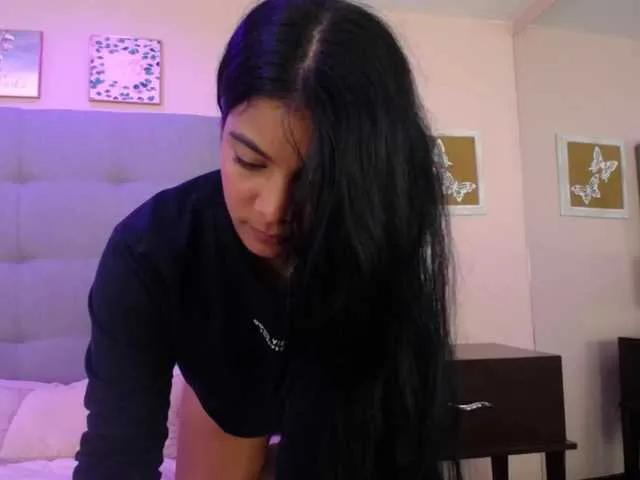 Live sex webcam photo for SAMMARA-LI #272595993