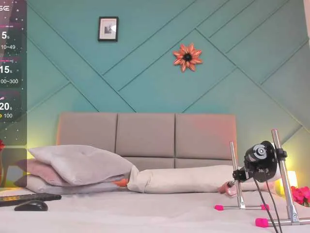 Live sex webcam photo for SARA-LOWEE #288720003