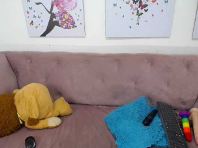 Live sex webcam photo for SASHA-BROWNN #272107215