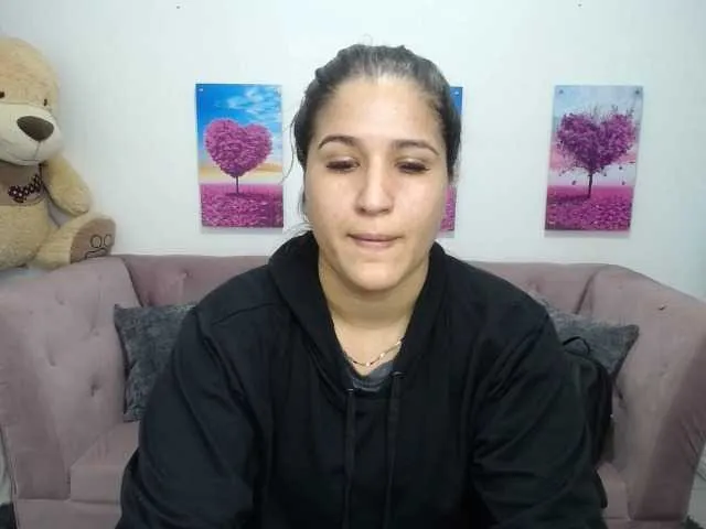 Live sex webcam photo for SASHA-BROWNN #273538877