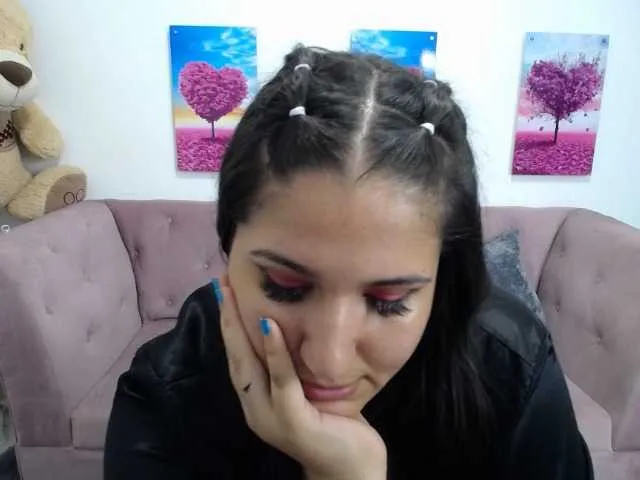 Live sex webcam photo for SASHA-BROWNN #273605357