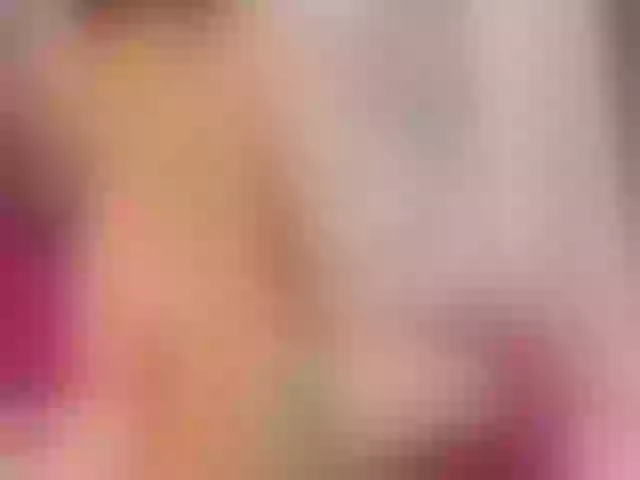 Live sex webcam photo for SCARLETTE04 #291047529