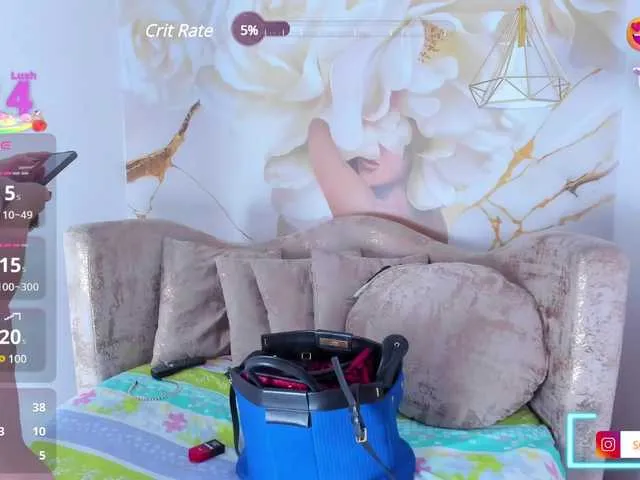 Live sex webcam photo for SCARLETTE04 #291358338