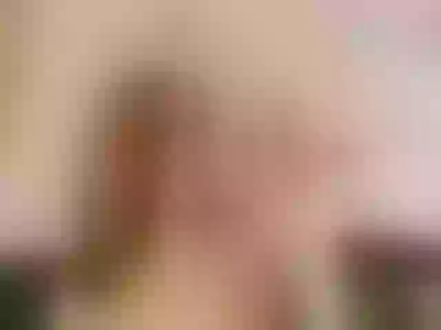 Live sex webcam photo for SCARLETTE04 #291936540