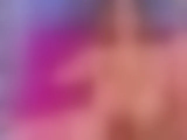 Live sex webcam photo for SCARLETTE04 #292638477