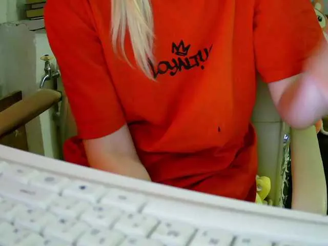 Live sex webcam photo for SEXYKISANKA #290767003