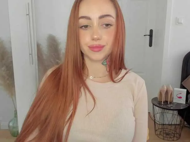 Live sex webcam photo for SEXYcoralie #292314015