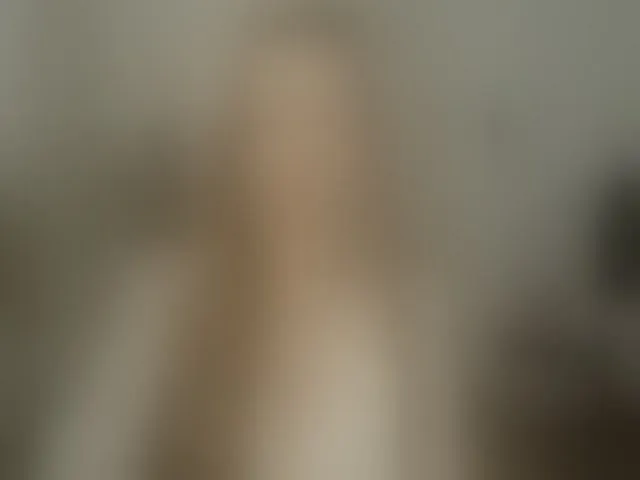 Live sex webcam photo for SEXYcoralie #292821550