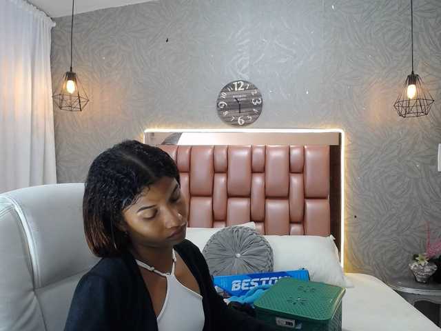Live sex webcam photo for SOFY-REY #277476041