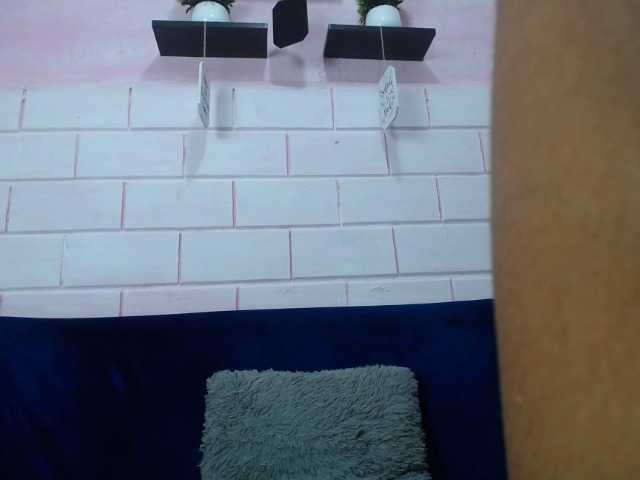 Live sex webcam photo for SOFYREY #274070120