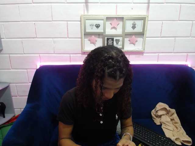 Live sex webcam photo for SOFYREY #274176297