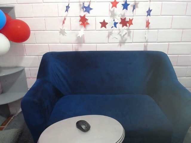 Live sex webcam photo for SOY-KENDAL #273944646