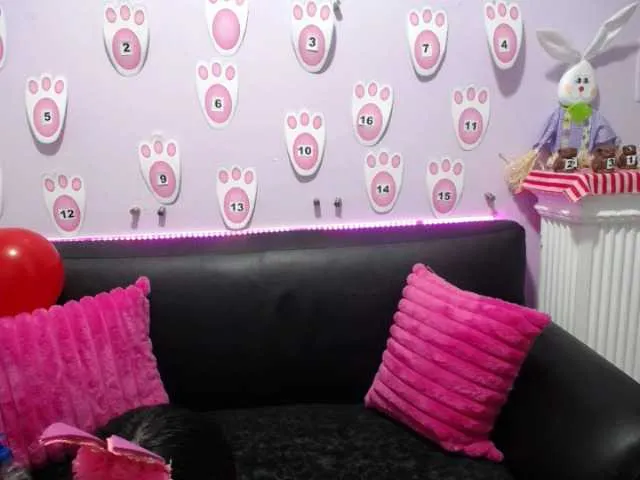 Live sex webcam photo for SOY-KIM #273103468