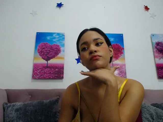 Live sex webcam photo for SOY-KIM #274143319