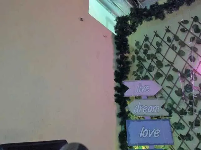 Live sex webcam photo for SOY-KIM #277558385