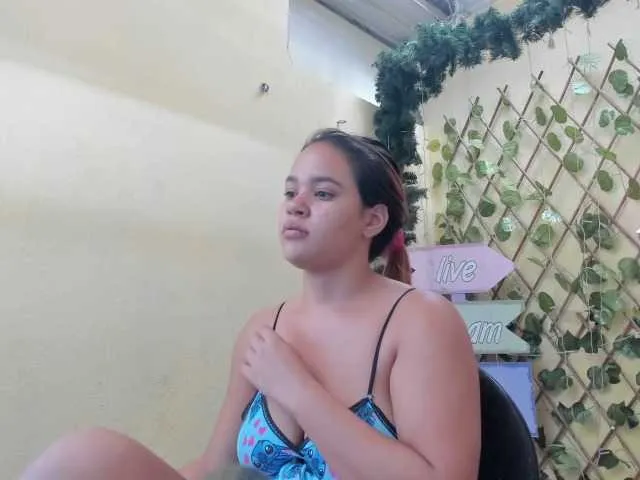Live sex webcam photo for SOY-KIM #277563765