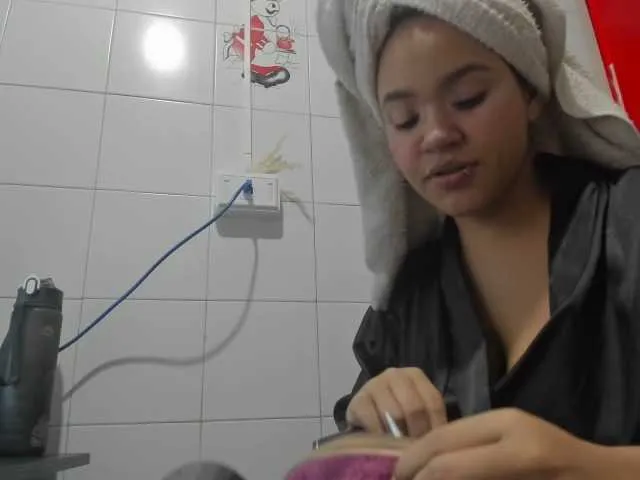 Live sex webcam photo for SOY-KIM #277604962