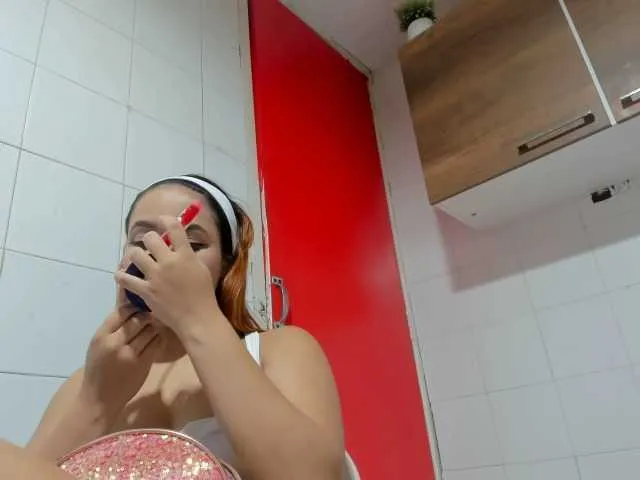 Live sex webcam photo for SOY-KIM #277805105