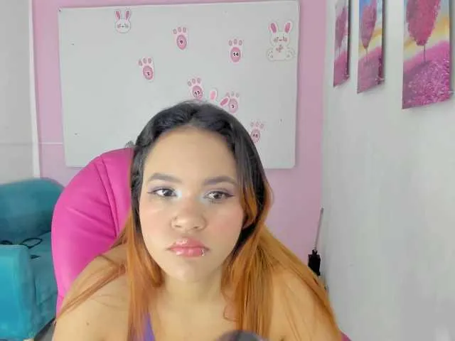 Live sex webcam photo for SOY-KIM #277991678