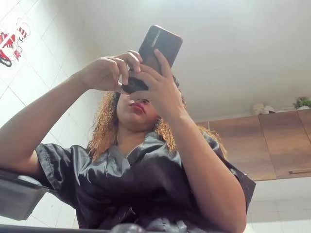 Live sex webcam photo for SOY-KIM #278109259