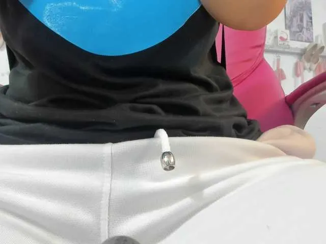 Live sex webcam photo for SOY-KIM #291520396