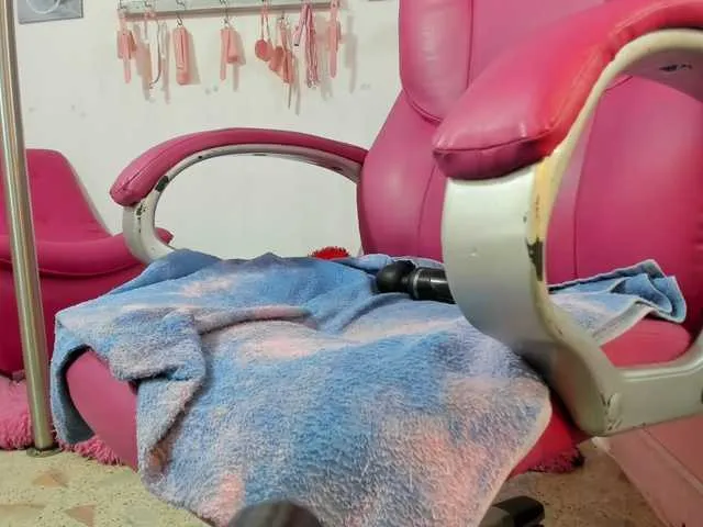 Live sex webcam photo for SOY-KIM #291664314
