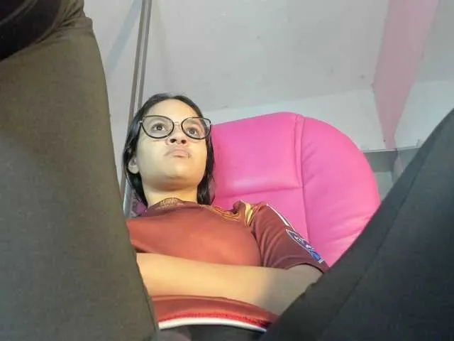 Live sex webcam photo for SOY-KIM #291686419