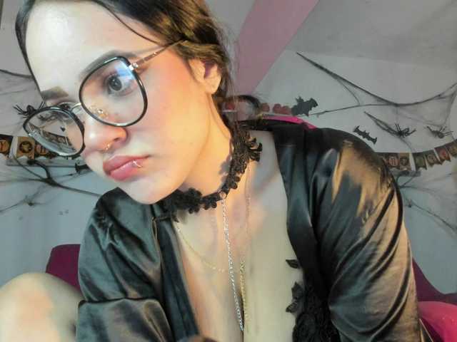 Live sex webcam photo for SOY-KIM #292077762