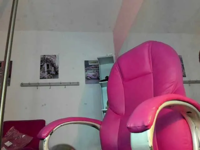 Live sex webcam photo for SOY-KIM #292235053