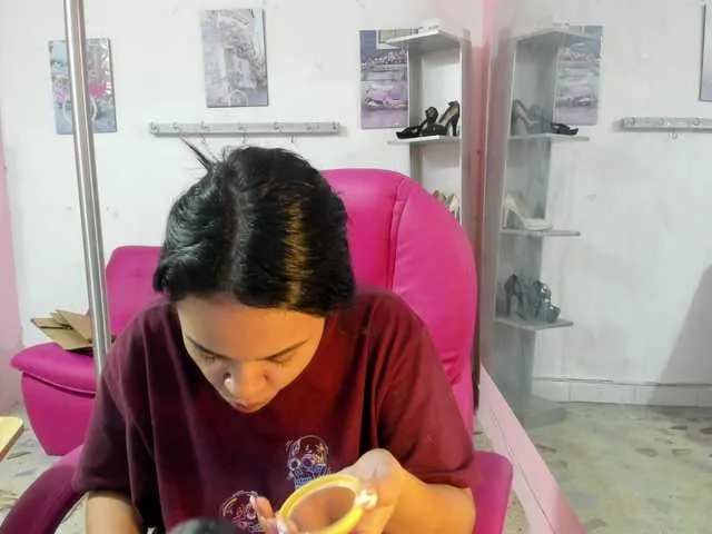 Live sex webcam photo for SOY-KIM #292314122