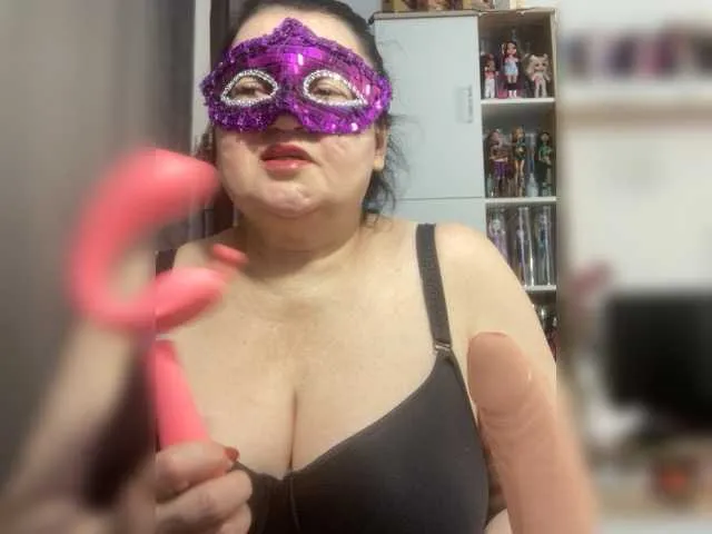 Live sex webcam photo for SVETIKBOMBOCHKA #292223080