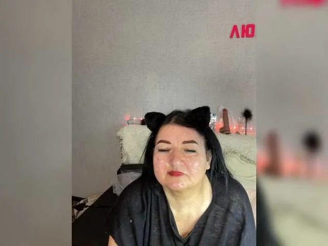 Live sex webcam photo for SVETIKBOMBOCHKA #292542873