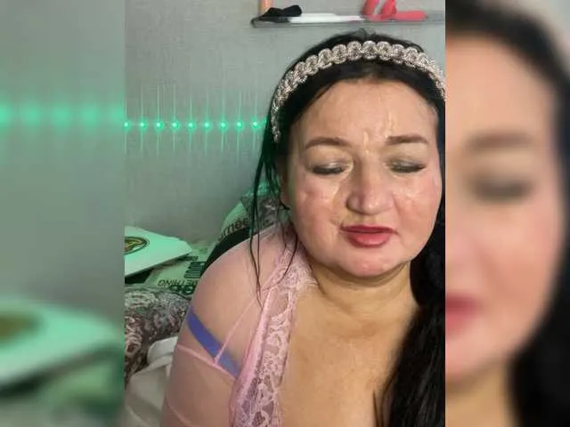Live sex webcam photo for SVETIKBOMBOCHKA #292599081