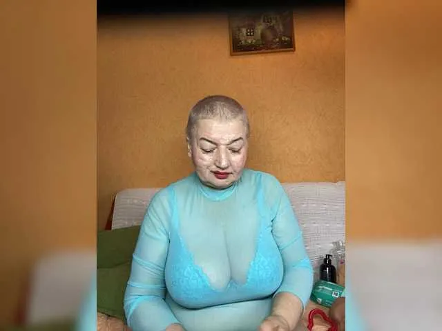 Live sex webcam photo for SVETIKBOMBOCHKA #293514309