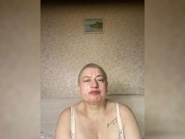 Live sex webcam photo for SVETIKBOMBOCHKA #293625948
