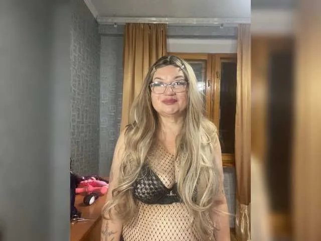 Live sex webcam photo for SVETIKBOMBOCHKA #294164646